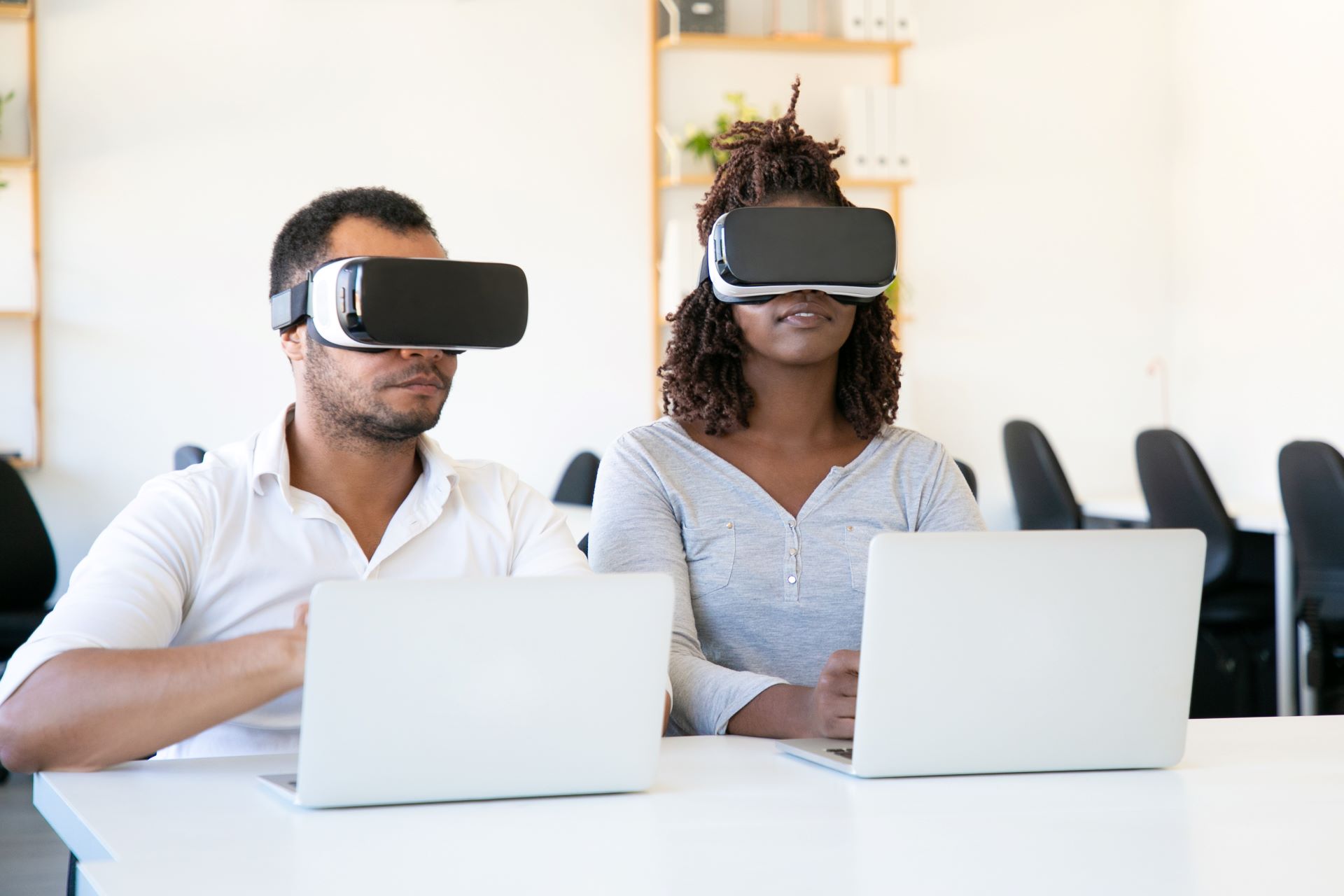 The Rise Of Vr Conferences Immersive Meetings Reimagined 2